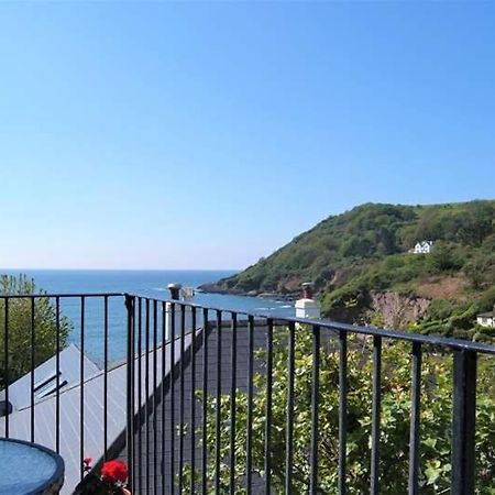 Cosy Beachfront Retreat With Stunning Sea Views & Free Access To A Local Indoor Pool Talland ภายนอก รูปภาพ
